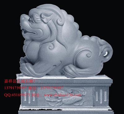 世界著名珠寶店的石雕貔貅